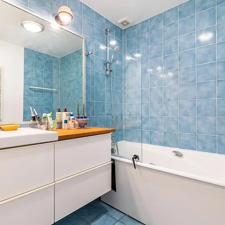 Guestready - Elegant Avec Balcon * Neuilly-sur-Seine